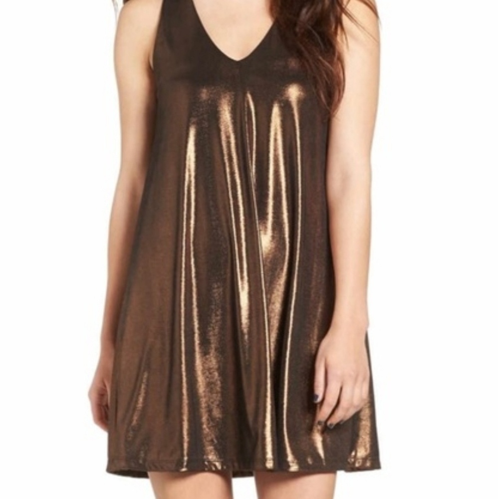 Everly racerback shift dress Size Medium New With Tags